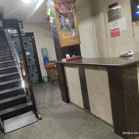 Hotel Diamond Νέο Δελχί Εξωτερικό φωτογραφία