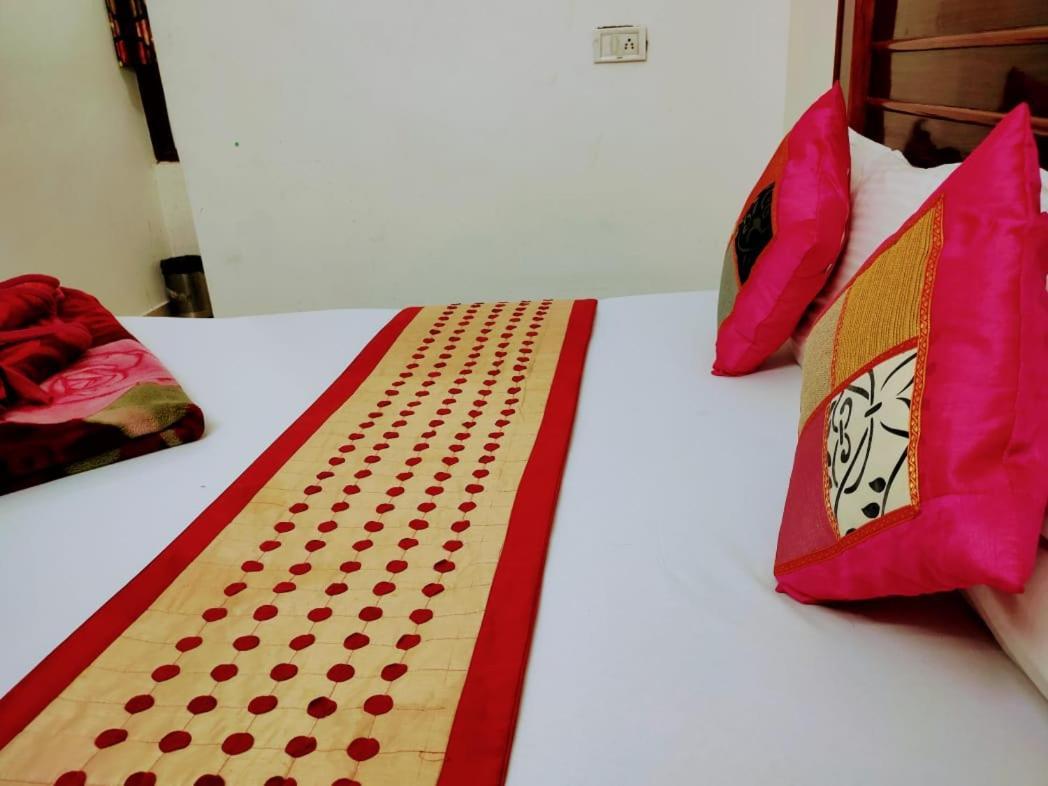 Hotel Diamond Νέο Δελχί Εξωτερικό φωτογραφία